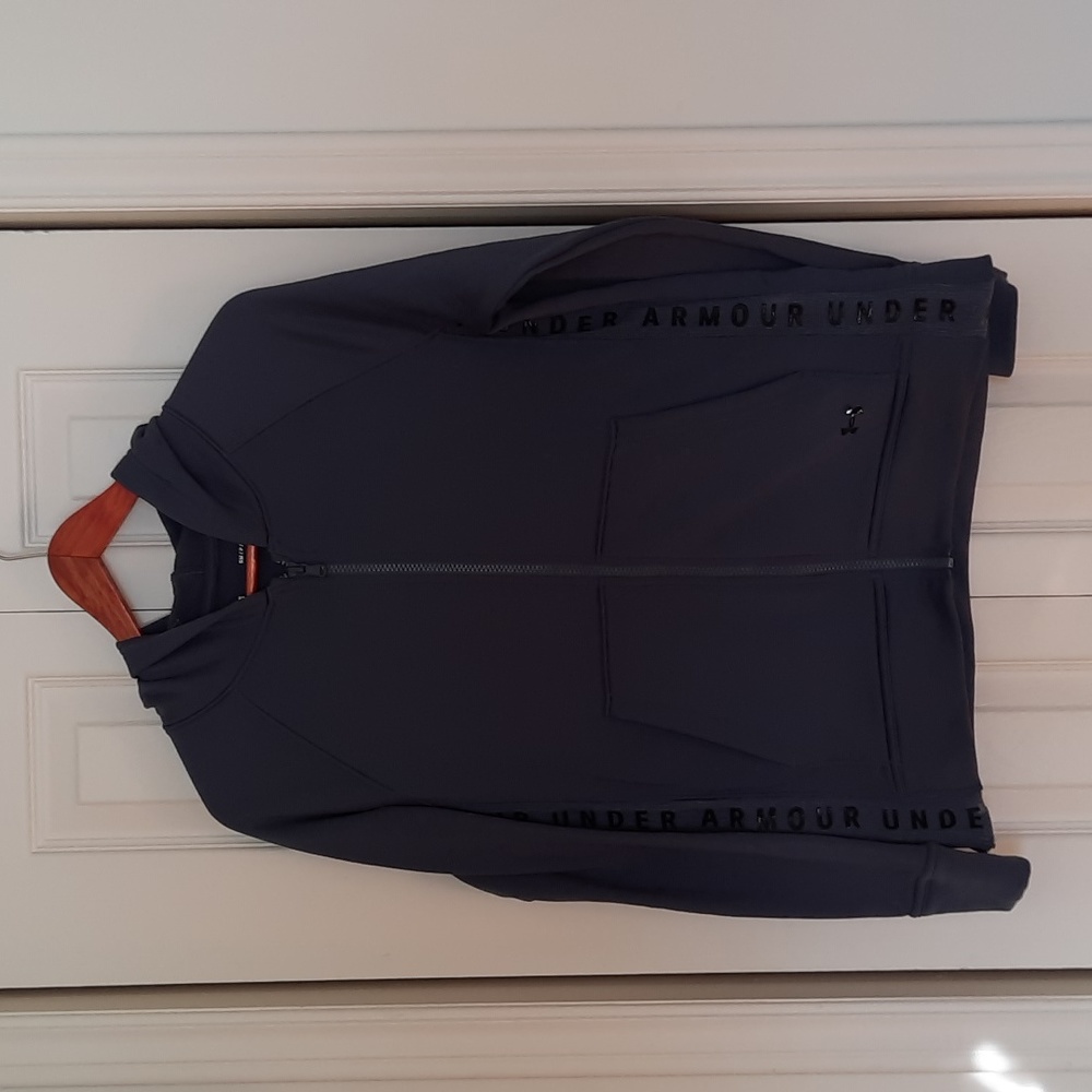 Woman's performance jacket